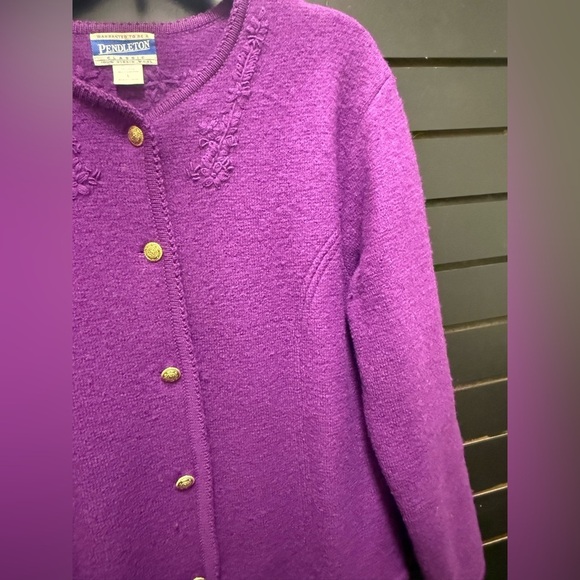 Vintage Pendleton 100% Virgin Wool Purple Embroidered Cardigan Size L - Picture 4 of 5